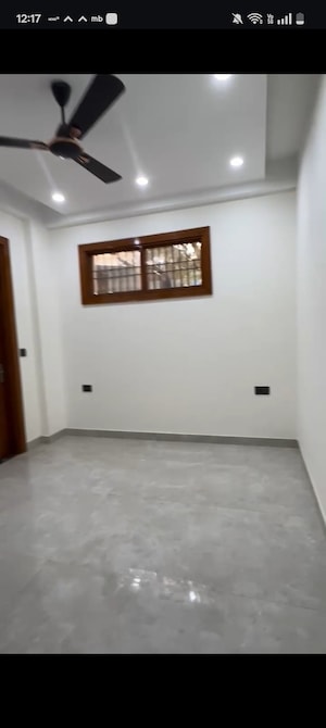 Room in 6+ BHK Independent House at Vaishali Sector 2 – for Sale