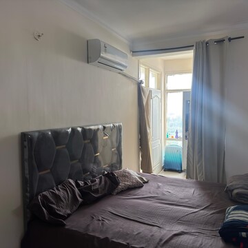 Bedroom in 3 BHK Apartment at Sector 91 – for Rent
