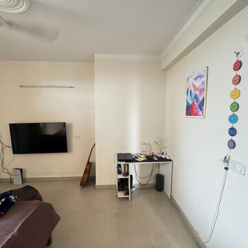 Room in 3 BHK Apartment at Sector 91 – for Rent