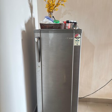 Furnished Amenities in 3 BHK Apartment at Sector 91 – for Rent