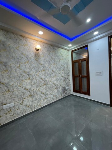 Room in 3 BHK Independent House at Mahavir Enclave 1 – for Sale