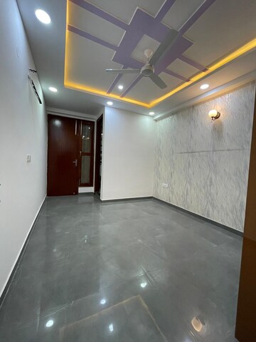 Room in 3 BHK Independent House at Mahavir Enclave 1 – for Sale