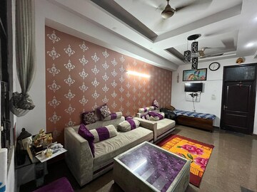 Master Bedroom in 4 BHK Builder Floor at Vasundhara Sector 3 – for Sale