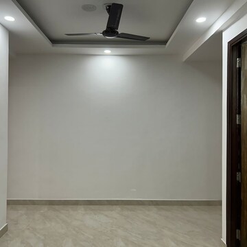 Room in 2 BHK Apartment at Saket – for Rent