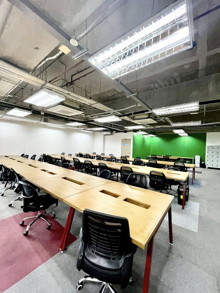 Team Area, scheme no 140 Commercial Office Space 1600 Sq.Ft. In Scheme No 140 Indore 8792673