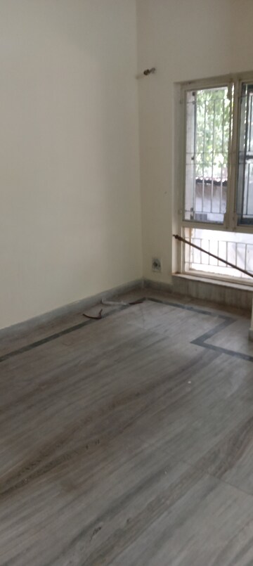 Balcony in 2 BHK Apartment at Shatabdi Vihar, Sector 52 – for Rent