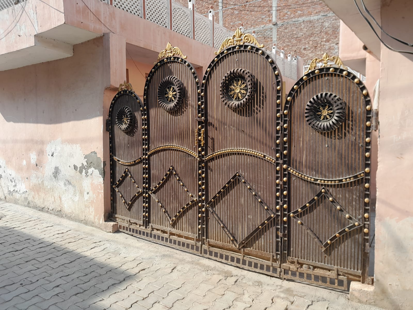 Plot For Sale in BHARAT COLONY