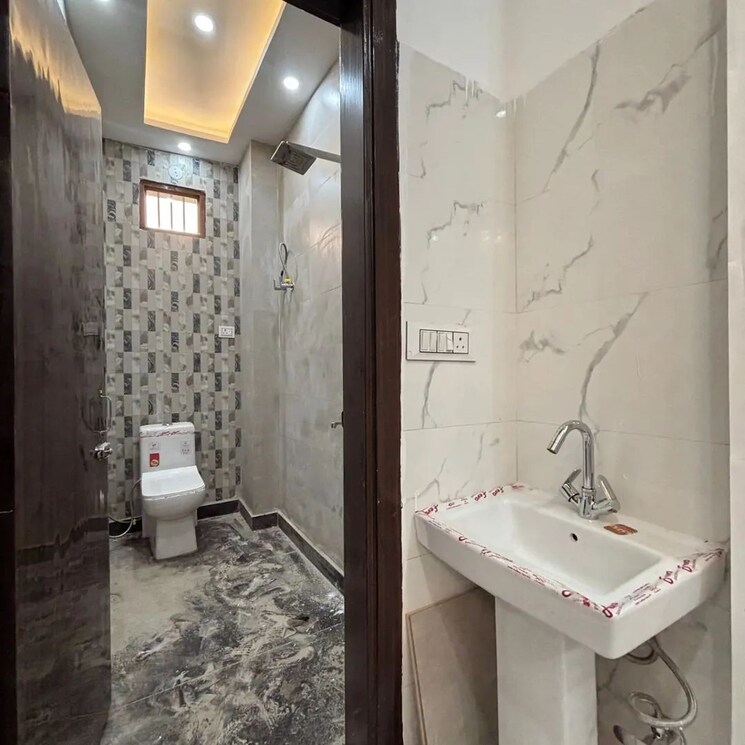 Master Bedroom, sa-homes-i 4 Bedroom 454 Sq.Ft. Independent House In Uttam Nagar Delhi 8792712