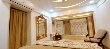 Living Room in 3 BHK Apartment at Sagar Darshan Bandra, Bandra West – for Rent