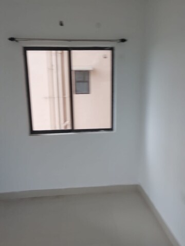 Room in 3 BHK Apartment at DTC Southern Heights, Joka – for Rent