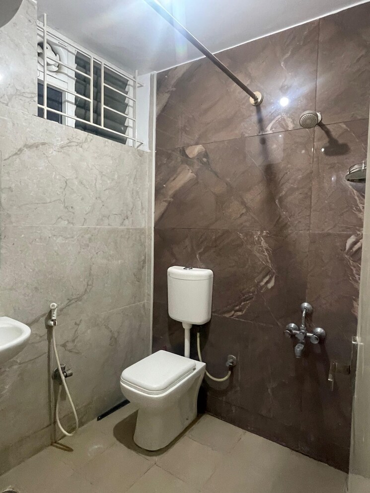 Bathroom, rt nagar 2 Bedroom 900 Sq.Ft. Builder Floor In Rt Nagar Bangalore 8792729
