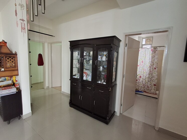 Living Room, pioneer-park-phase-1 2.5 Bedroom 1500 Sq.Ft. Apartment In Sector 61 Gurgaon 8792756