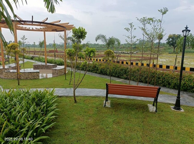 Garden, kg-royal-heights  1000 Sq.Ft. Plot In Faizabad Road Lucknow 8792777