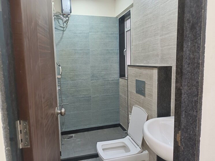 Bathroom, jiten-apartment 2 Bedroom 693 Sq.Ft. Apartment In Andheri West Mumbai 8792806