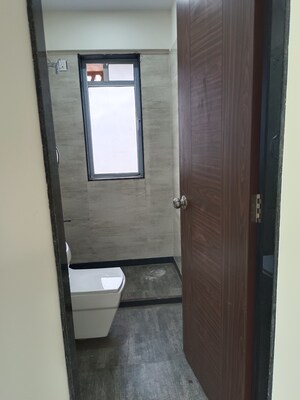 Bathroom in 3 BHK Apartment at Jiten Apartment, Andheri West – for Rent