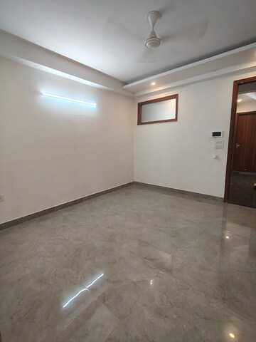 Room in 1 BHK Builder Floor at Palm Residency Chhatarpur, Chattarpur – for Rent