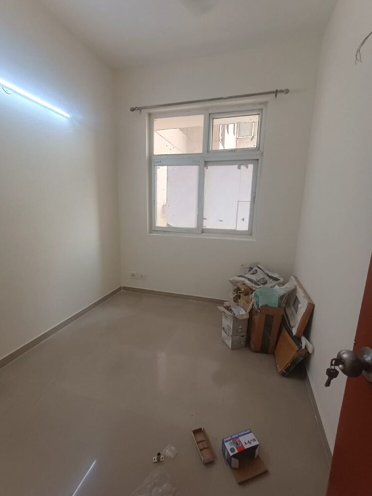 Room, mahagun-mywoods 2.5 Bedroom 1290 Sq.Ft. Apartment In Sector 16c Greater Noida Greater Noida 8792902