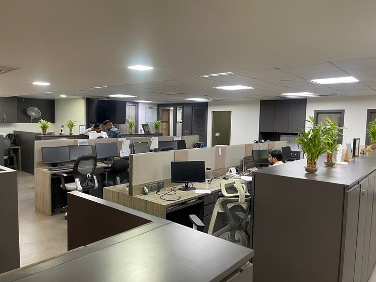 Team Area, mahesh-kamala-spaces Commercial Office Space 1480 Sq.Ft. In Santacruz West Mumbai 8792885