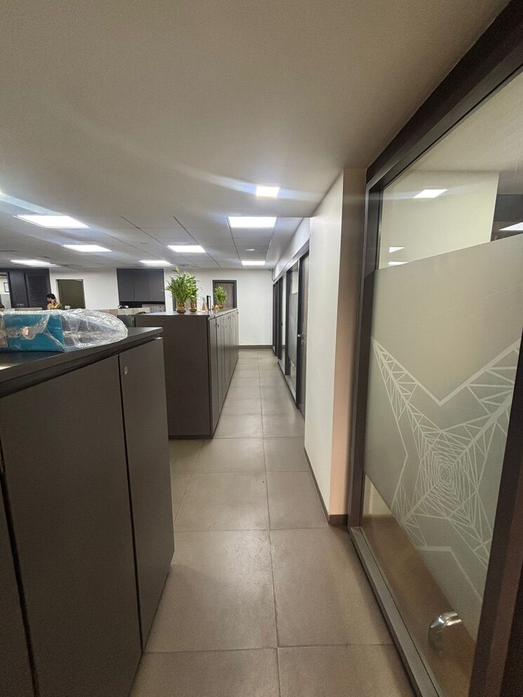 Common Area, mahesh-kamala-spaces Commercial Office Space 1480 Sq.Ft. In Santacruz West Mumbai 8792885