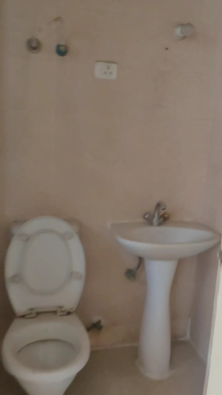 Bathroom, habitech-panch-tatva 2.5 Bedroom 1195 Sq.Ft. Apartment In Tech Zone 4 Greater Noida Greater Noida 8792934