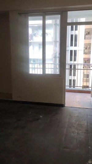 Room in 2.5 BHK Apartment at Habitech Panch Tatva, Tech Zone 4 Greater Noida – for Sale