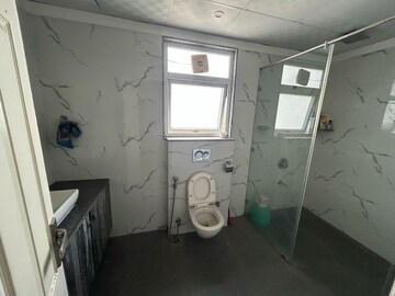 Attached Bathroom in 3 BHK Builder Floor at Ansal Sushant Lok I, Sector 43 – for Rent