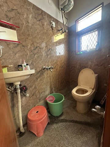 Bathroom in 1 RK Apartment at RWA Qutab Enclave, Katwaria Sarai – for Rent