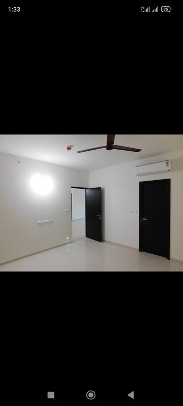 Room in 3 BHK Apartment at Rajapushpa Provincia, Narsingi – for Rent