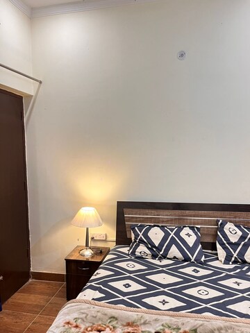 Bedroom in 3 BHK Builder Floor at Sahastradhara Road – for Rent