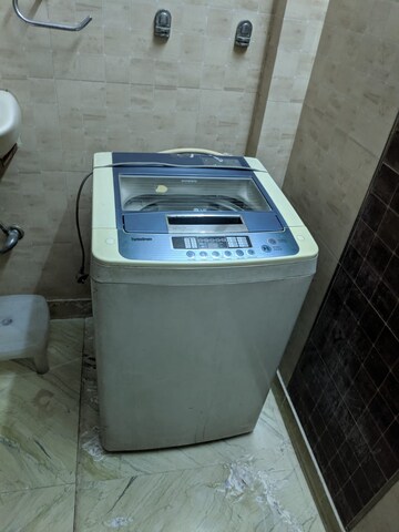Furnished Amenities in 2 BHK Builder Floor at Lajpat Nagar ii – for Rent