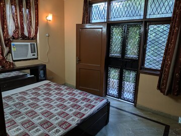 Bedroom in 2 BHK Builder Floor at Lajpat Nagar ii – for Rent
