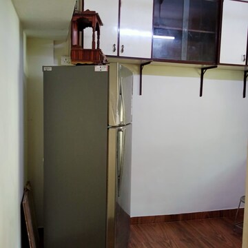 Room in 1 BHK Apartment at Chakala – for Rent