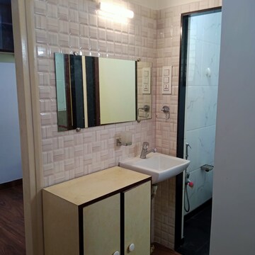 Attached Bathroom in 1 BHK Apartment at Chakala – for Rent