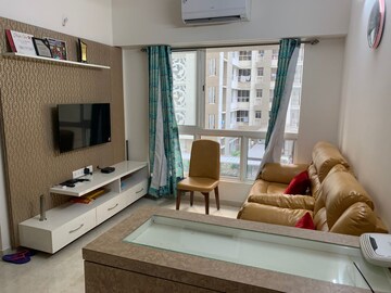 1 BHK Apartment For Sale in Lodha Amara, Kolshet Road