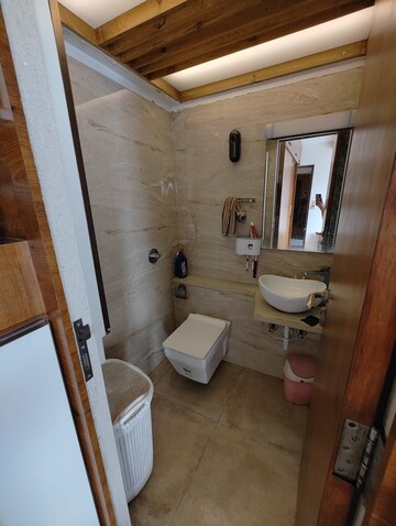 Bathroom in 2 BHK Apartment at Solitaire Heights, Malad West – for Sale