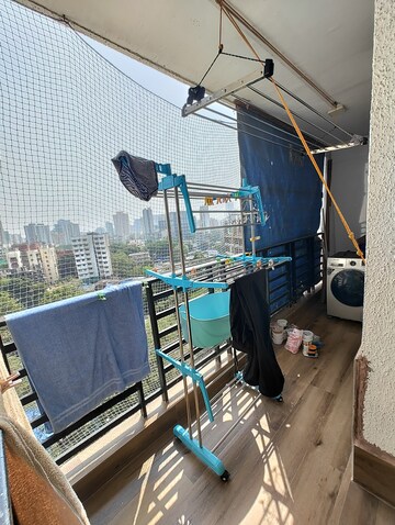 Team Area in 2 BHK Apartment at Solitaire Heights, Malad West – for Sale
