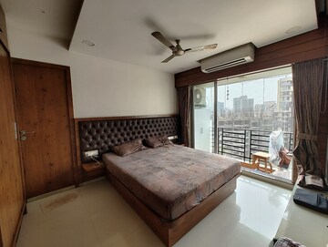 Bedroom in 2 BHK Apartment at Solitaire Heights, Malad West – for Sale