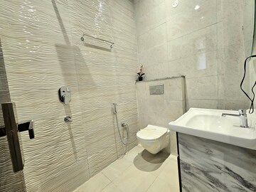 Bathroom in 3 BHK Builder Floor at Patiala Road – for Sale