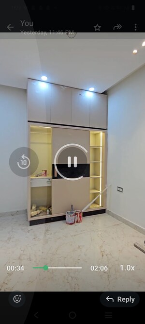 Furnished Amenities in 3.5 BHK Builder Floor at Laxmi Nagar – for Sale