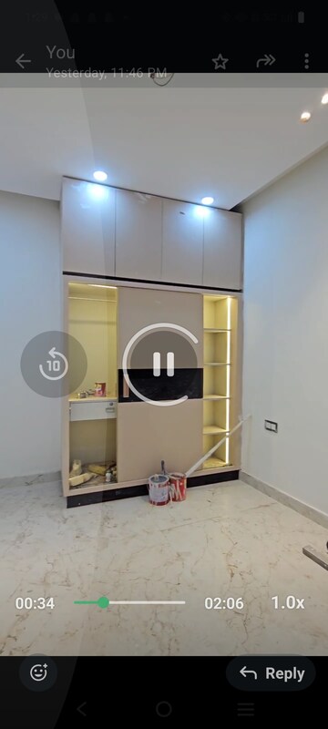 Furnished Amenities in 3.5 BHK Builder Floor at Laxmi Nagar – for Sale