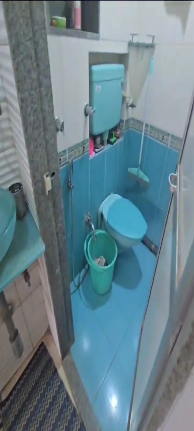 Bathroom, dadar west 1.5 Bedroom 480 Sq.Ft. Apartment In Dadar West Mumbai 8793066