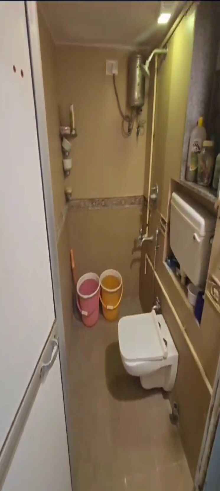 Attached Bathroom, dadar west 1.5 Bedroom 480 Sq.Ft. Apartment In Dadar West Mumbai 8793066