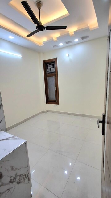 Room in 1 BHK Apartment at Rishabh Cloud 9, Sector 1 Vaishali – for Rent