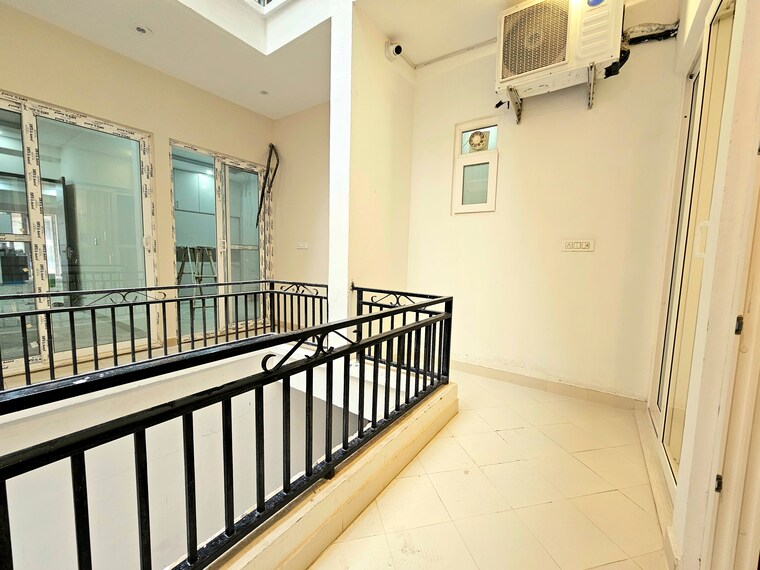 Balcony, pir machalla 3 Bedroom 1650 Sq.Ft. Apartment In Pir Machalla Zirakpur 8793099