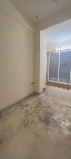 Room in 2 BHK Apartment at Dadar West – for Sale