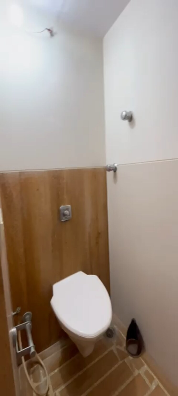 Bathroom, dadar west 2 Bedroom 630 Sq.Ft. Apartment In Dadar West Mumbai 8793135