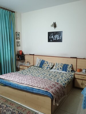 Bedroom in 4 BHK Builder Floor at Unitech South City II, Sector 50 – for Sale