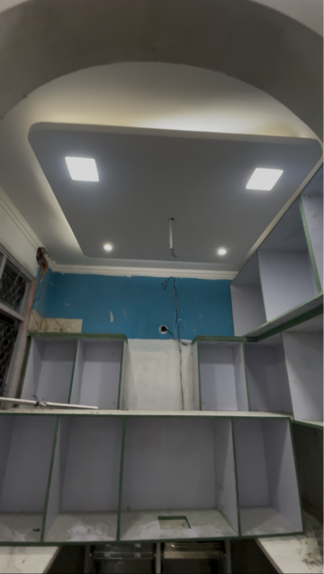 Furnished Amenities in 2 BHK Builder Floor at Vasundhara Sector 10 – for Sale