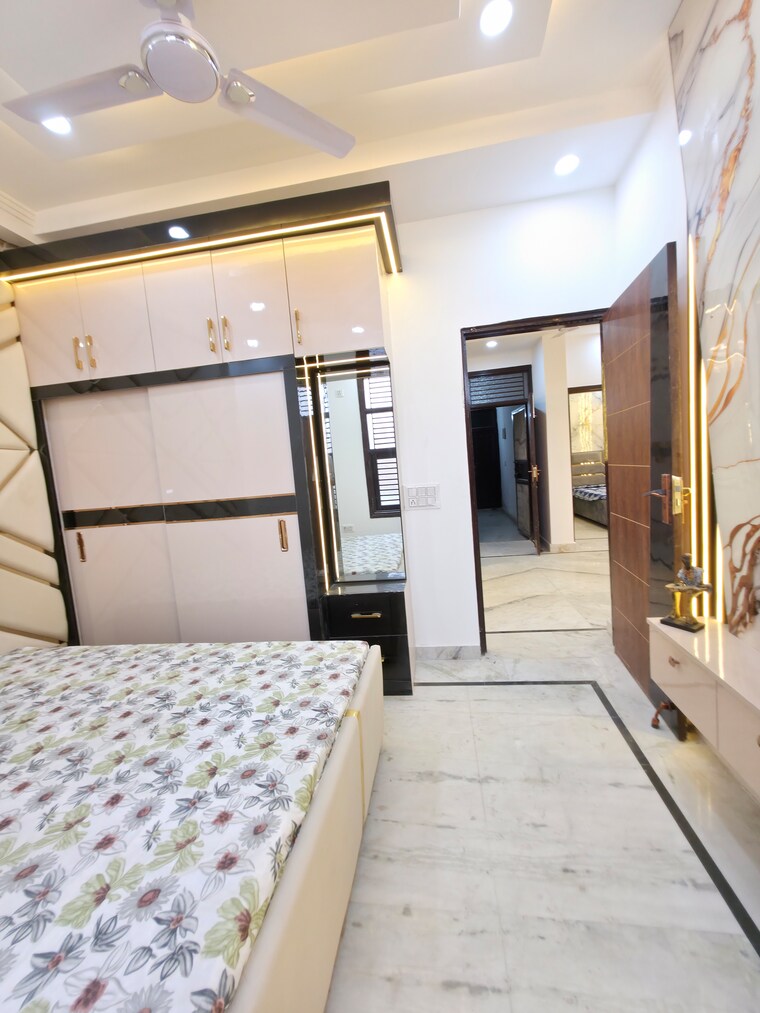 Kitchen, vishwas park 3 Bedroom 95 Sq.Yd. Builder Floor In Vishwas Park Delhi 8793156