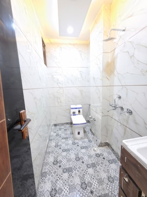 Bathroom in 3 BHK Builder Floor at Vishwas Park – for Sale